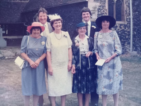 The Parker family: Joy, Roy, Glenys, Mum, Paul, Gloria. 