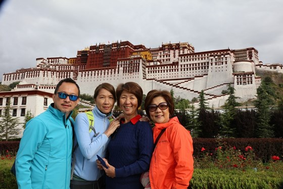 Jose, Shirley, Janet & Rebecca in Tibet 