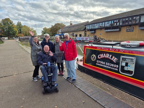 Thank you Vicky Doug and Laura for a beautiful sunny day by the canal just a few weeks ago. RIP Dougxx