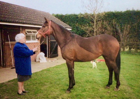 Lesley in charge of Sasha.