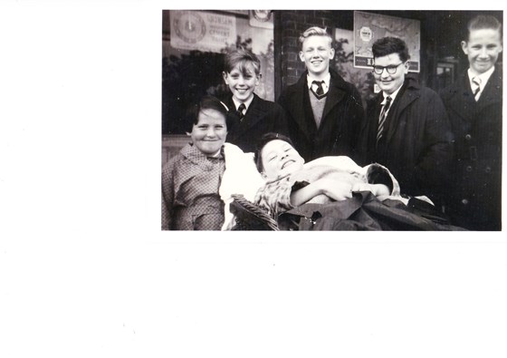 Visiting Mike Payne Heswall Hospital, his sister beside him. Stuart Slater, Dave, Louis Rust, Alan Jackson