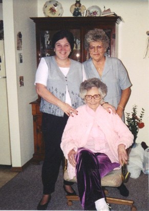 Margie, Grandma P. and Aunt Helen!