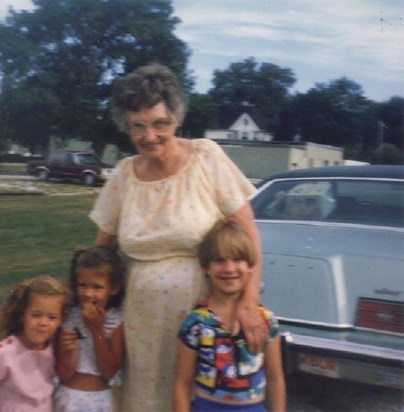Grandma P., Brooke, Ashley & Jeannie!