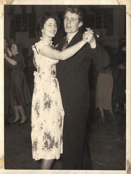 mam and dad 1952