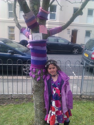 Molly and the tree in West Hoe Park