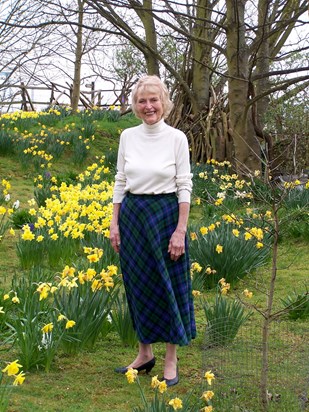 Maggie in her beautiful Spring garden at Robins 2008