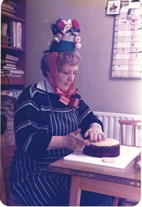 Mum in an Easter Bonnet