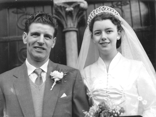 George and Gladys Everingham Wedding in 1957, St Paul Bow