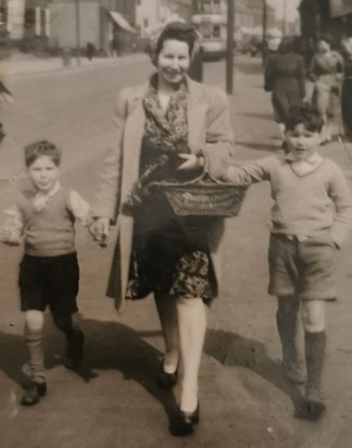 Geoffrey with his mum Ellen and brother Roger - late 1940s - Atteecliffe 