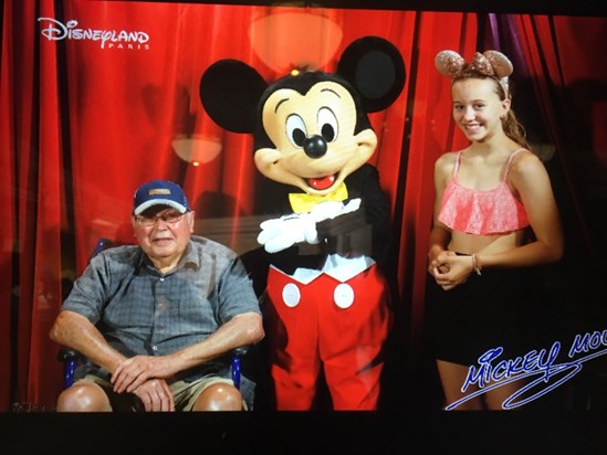 Kaitlyn and Geoff meeting Mickey Mouse August 2019