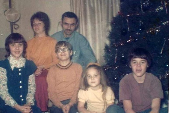 Christmas early 70s - Robyn, Mom, Scott, Dad, Katrina, Larry