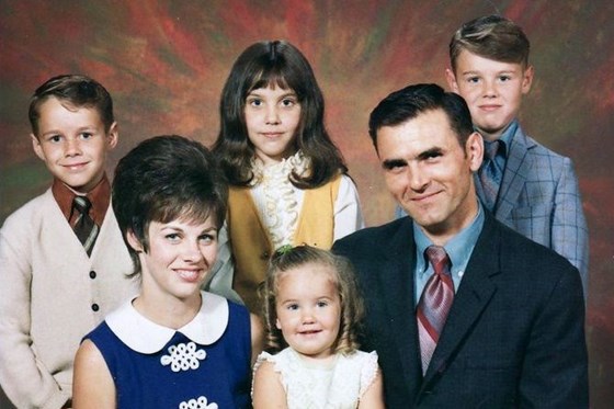 Family ~1970 - Scott, Mom, Robyn, Katrina, Dad, Larry