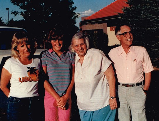 Lori, Dyane, Grandma Kaye, and Grandpa Ernie