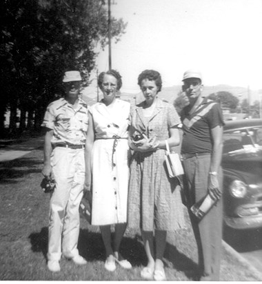 Arvil & Eileen Skiles and Ruth & Tom Skipworth in 1947