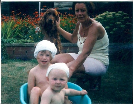 Mum, Kirsty & Sam
