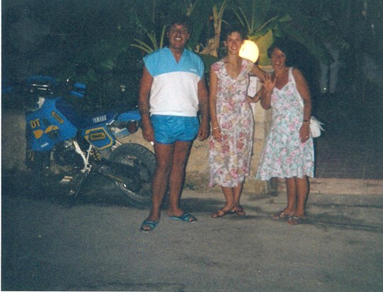 Dad, Manda & Mum