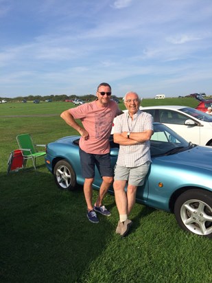 I met Alan and Carole on the cliff tops in Filey a few years ago I hadn’t seen him for decades but instantly recognised him we have been in touch ever since 6A2F3816 C702 4BC7 954C 4F8746557256