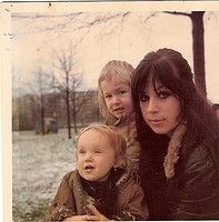 yuri barry en mama 1975