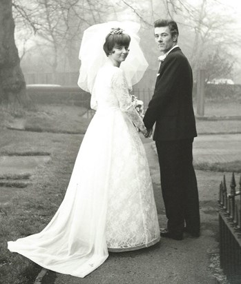 Harry & Joan's wedding 19 12 1964