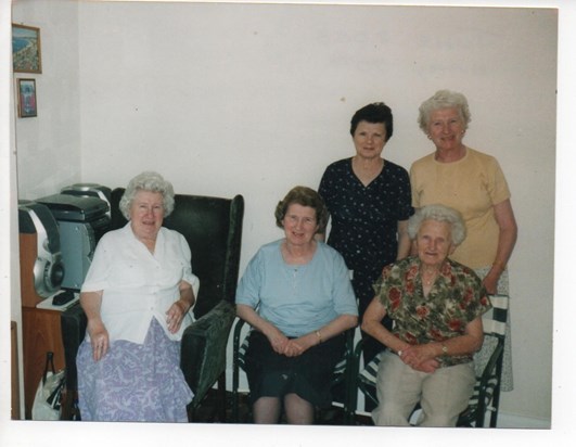 My Nana with her 4 Daughters