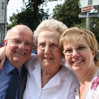 Uncle Frank, Aunt Jane, Julie