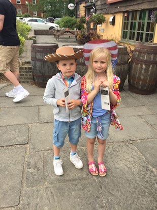 Had a lovely lunch with our Cowboy & Cowgirl xx