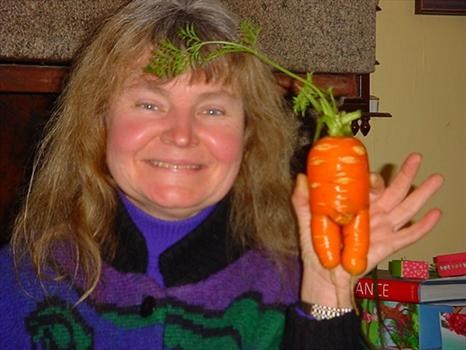 Debbie & funny carrot 2004