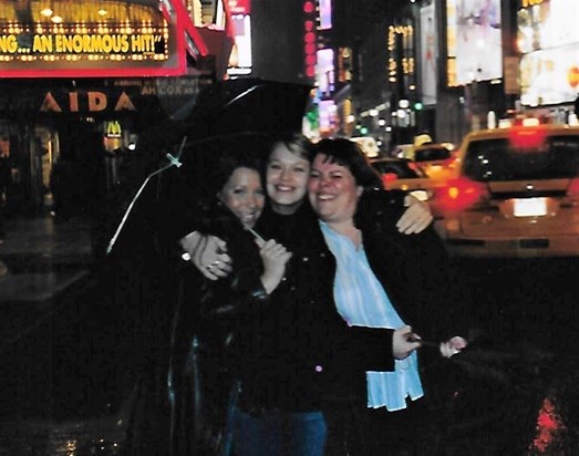 The sisters in New York! 2004