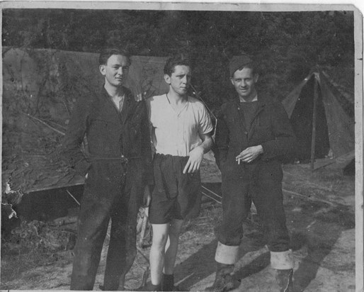 Normandy July 1944, Dad on right