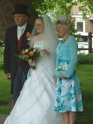 Pete On my wedding day with my mum