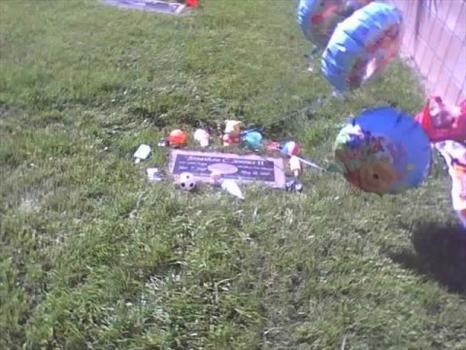 Mommy decorated your grave for your bday