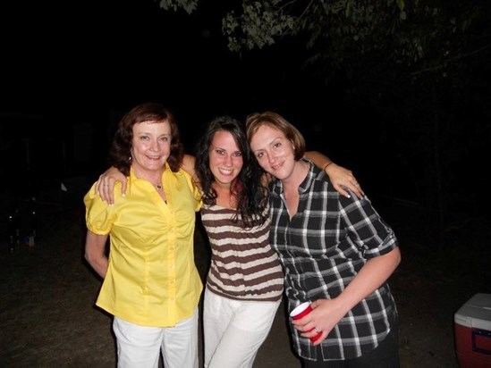 Mom,cousin Jennifer (Mom's Goddaughter)and me in summer of 2010