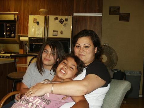 Lynne with her girls- Brittany 14 yrs - Lexi 11 yrs 8 15 06 021