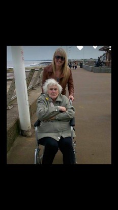 Me & mamma at the seaside ??