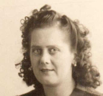 Joan 1946 aged 28.