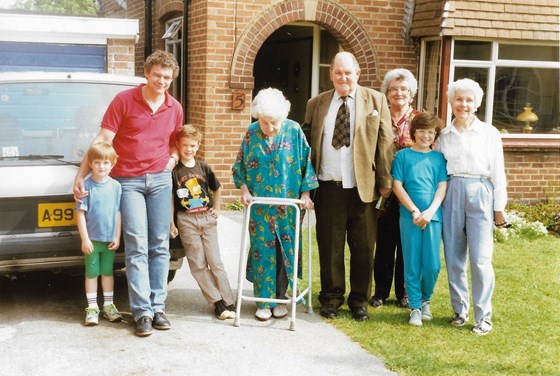 Scan 2  27.7.1991 Alex (cousin John's son), Roger, John, Roger's mum Rene, uncle Sandy, aunt Margaret, Susan, aunt Muriel