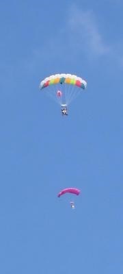 Glenn and Dan tandem parachute jumps