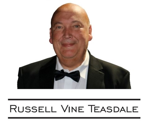 Russell Teasdale hold.png