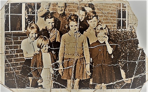 All the Brown children - Hazel at the top.  L-R: Lillian, Betty, Hazel, Harry (jnr); Harry (snr); Ruth; Derrick; Lucille; Bill; Vera (??)
