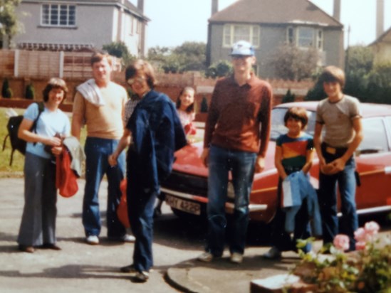 July 1981, Hazel, Dave Murphy, John, Jenny, Les, Lisa Murphy, David