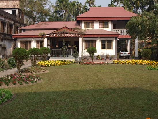 Baha's House and Garden in Rangpur