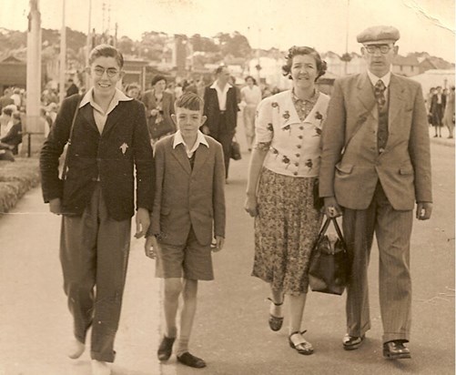 1940s Harris family holiday
