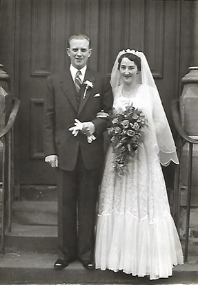 Gill & Bill - Wedding Day - 26 November 1956