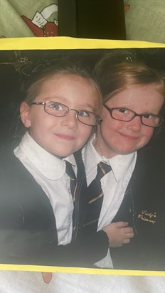 Me and Ellie when we were younger 🩷