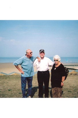 Minnis Bay  Frank, Ed and Maureen 2002